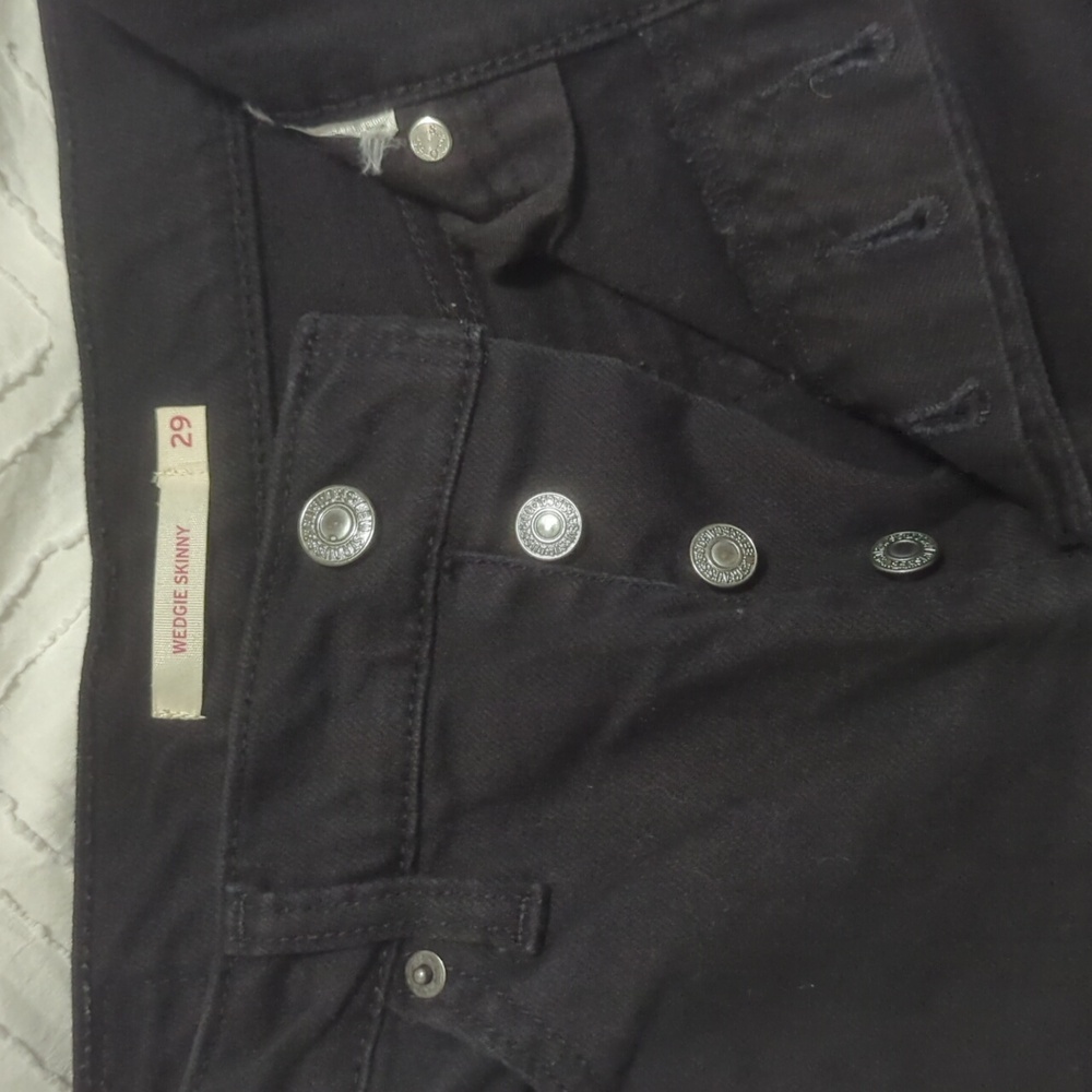 Levis Black Wedgie Jeans